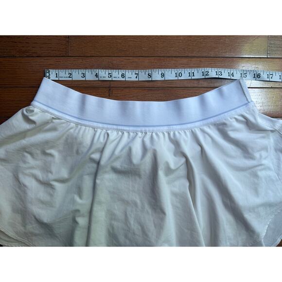Lululemon Skort Size 12 *has flaws off white - Picture 6 of 12